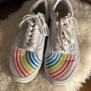 VANS X FLOUR SHOP Sneakers - White with  Rainbows - LOOK AT THE SOLES!